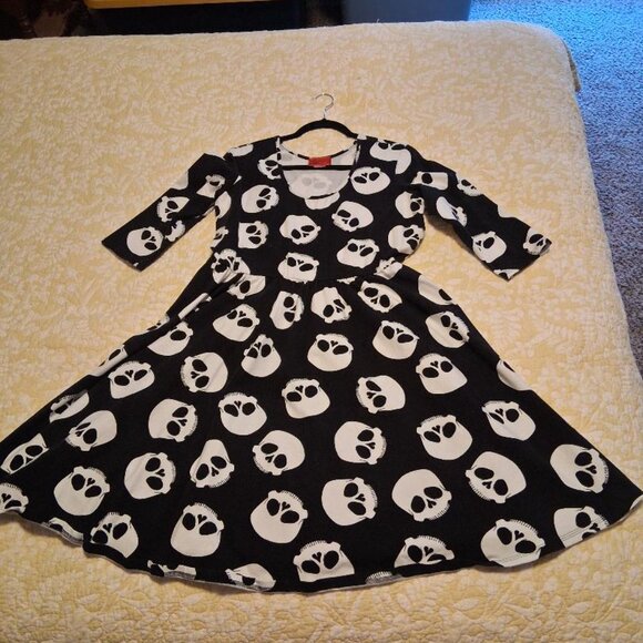Deadly Dames brand, size 2x, Black/White dress - Picture 4 of 4